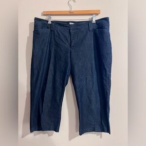 Lee Women's Dark Blue Capris